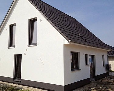 RMC Referenzen – Einfamilienhaus Aussenputz RMC Referenzen - Einfamilienhaus Aussenputz